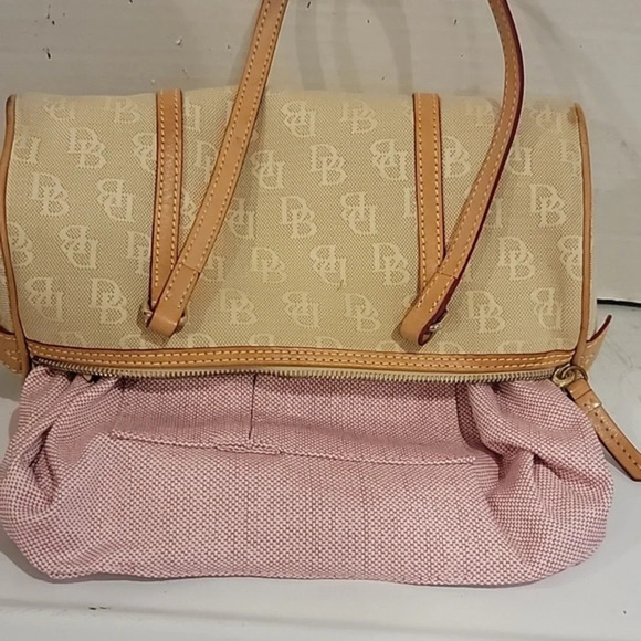 NWOT - DOONEY & BOURKE SHOULDER HANDBAG PURSE WITH IMPERFECTIONS - Picture 11 of 11